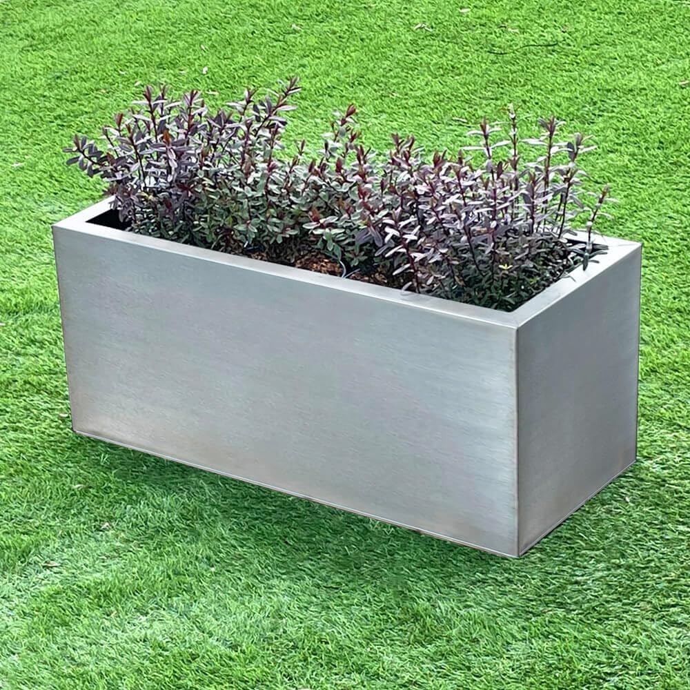 Aluzinc Trough Garden Planter 70cm - Zinc Lightweight Outdoor Patio Garden Pot with Drainage, Weatherproof & Corrosion-Resistant, 10-Year Warranty (Silver)