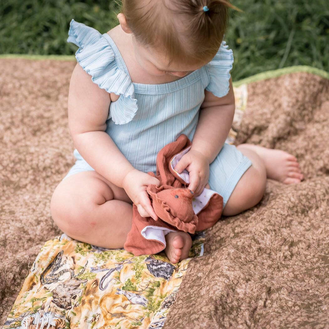 Lion Comforter with Rubber Teether