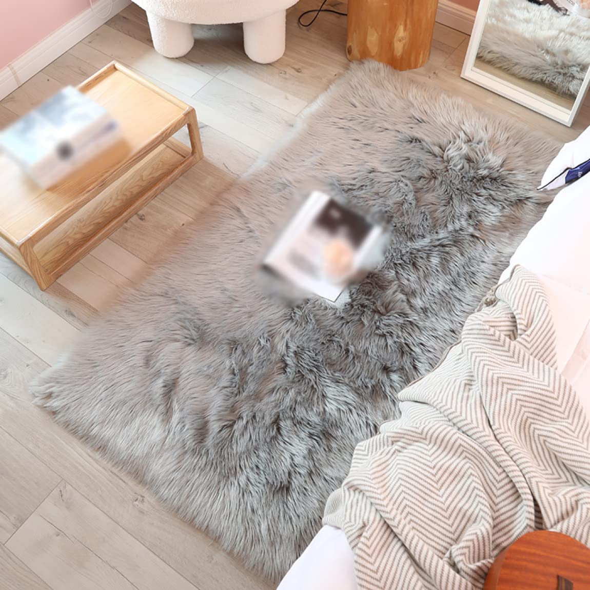 Amazon｜[ZS2L7] ムートンラグ 人造シープスキンラグ 洗える フェイク