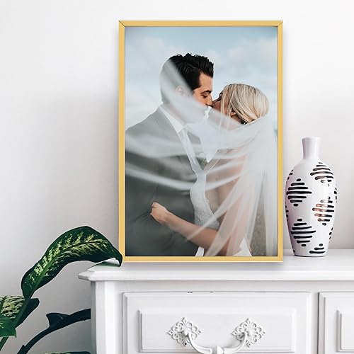 Miniatura 2 de EDGEWOOD Marco de póster de 24 x 36 pulgadas, plexiglás para montaje en pared horizontal y vertical, oro amarillo, paquete de 1