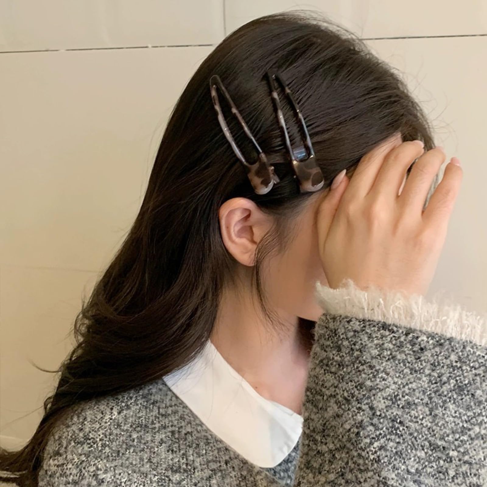 Aurakoi ヘアクリップ ヘアピン 前髪留め 前髪クリップ 髪飾り 一字型ピン ヘアアクセサリー ヘアアレンジ 跡がつかない カールクリップ 散髪用クリップ お風呂 美容師 女の子 可愛い レディース 4個セット