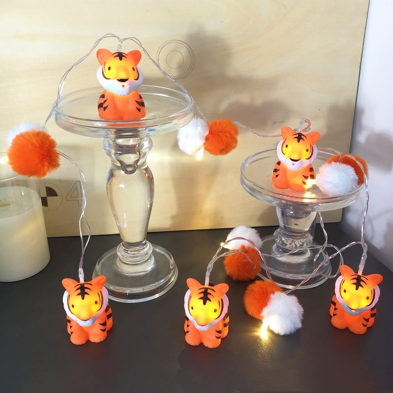 Riaxuebiy Cute Tiger Hairball LED String Light Children’s Bedroom Painted Tiger Fairy Lights Battery Operated 10 Warm White LEDs Timer (Orange Tiger)