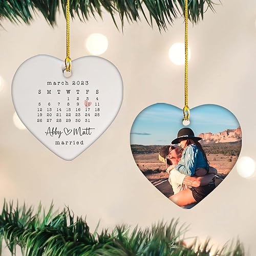 NAZENTI Adorno de boda personalizado, adorno de regalo de compromiso, nombre y foto personalizados, adornos de aniversario de compromiso de primera