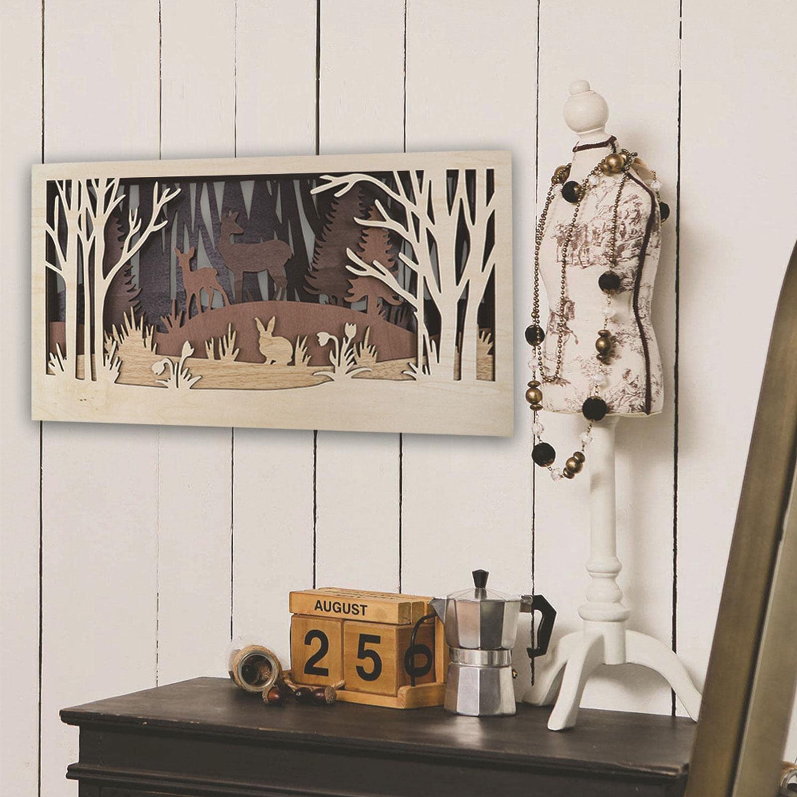 Amazon.co.jp: 彫刻された木の壁の装飾 | 森の動物たちのテーブル