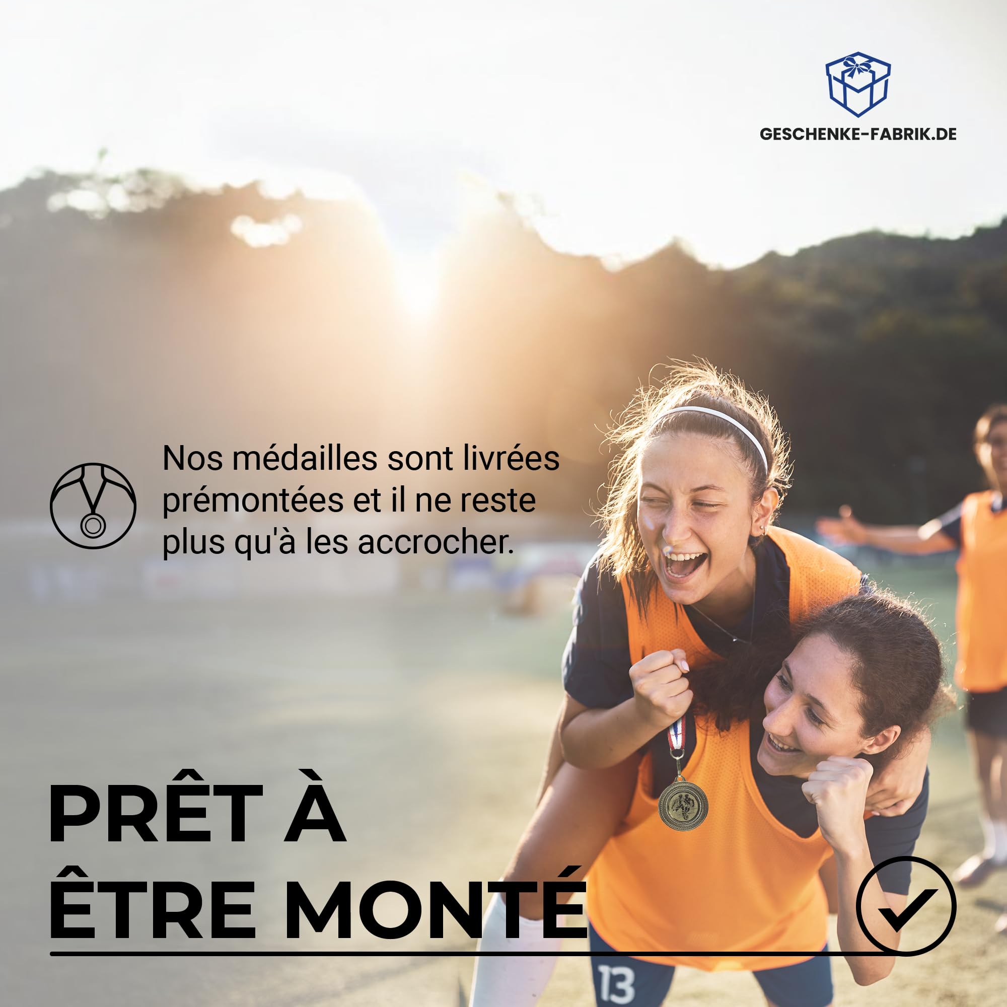 Pokal-Fabrik – Lot de 10 médailles de Football dorées en métal avec Ruban Bleu-Blanc-Rouge – Médailles pour Enfants, Clubs et Tournois – Idéal pour Remise de Prix et compétitions