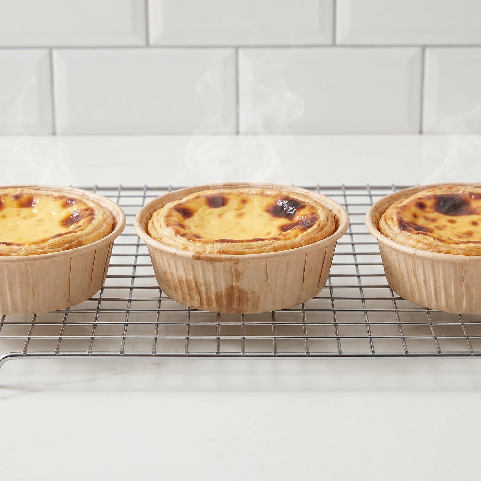 VILLCASE Moldes para Tartas Pequeños de Papel Pergamino Beige, 100 Unidades, Redondos y Aptos para Horno, Fáciles de Desmoldar, Ideales para Celebraciones y Restaurantes