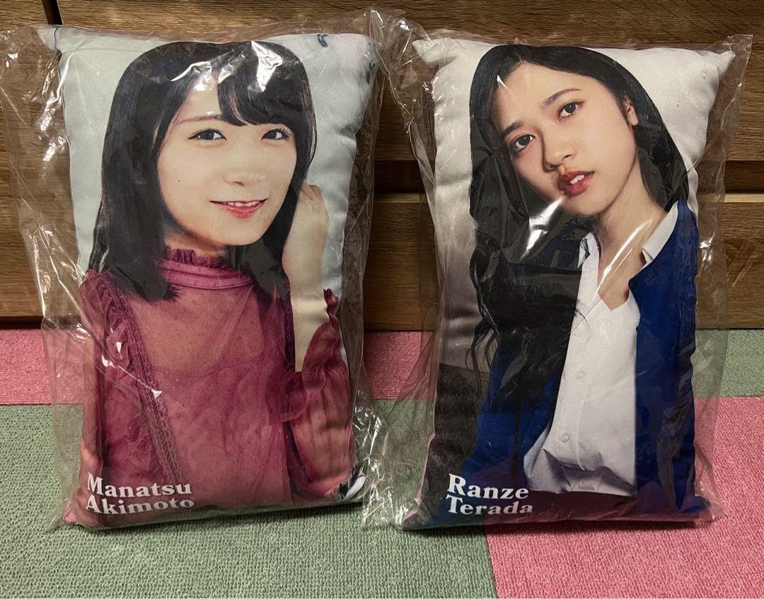 Amazon.co.jp: 乃木坂46 クッション 秋元真夏 寺田蘭世 神の手コラボ
