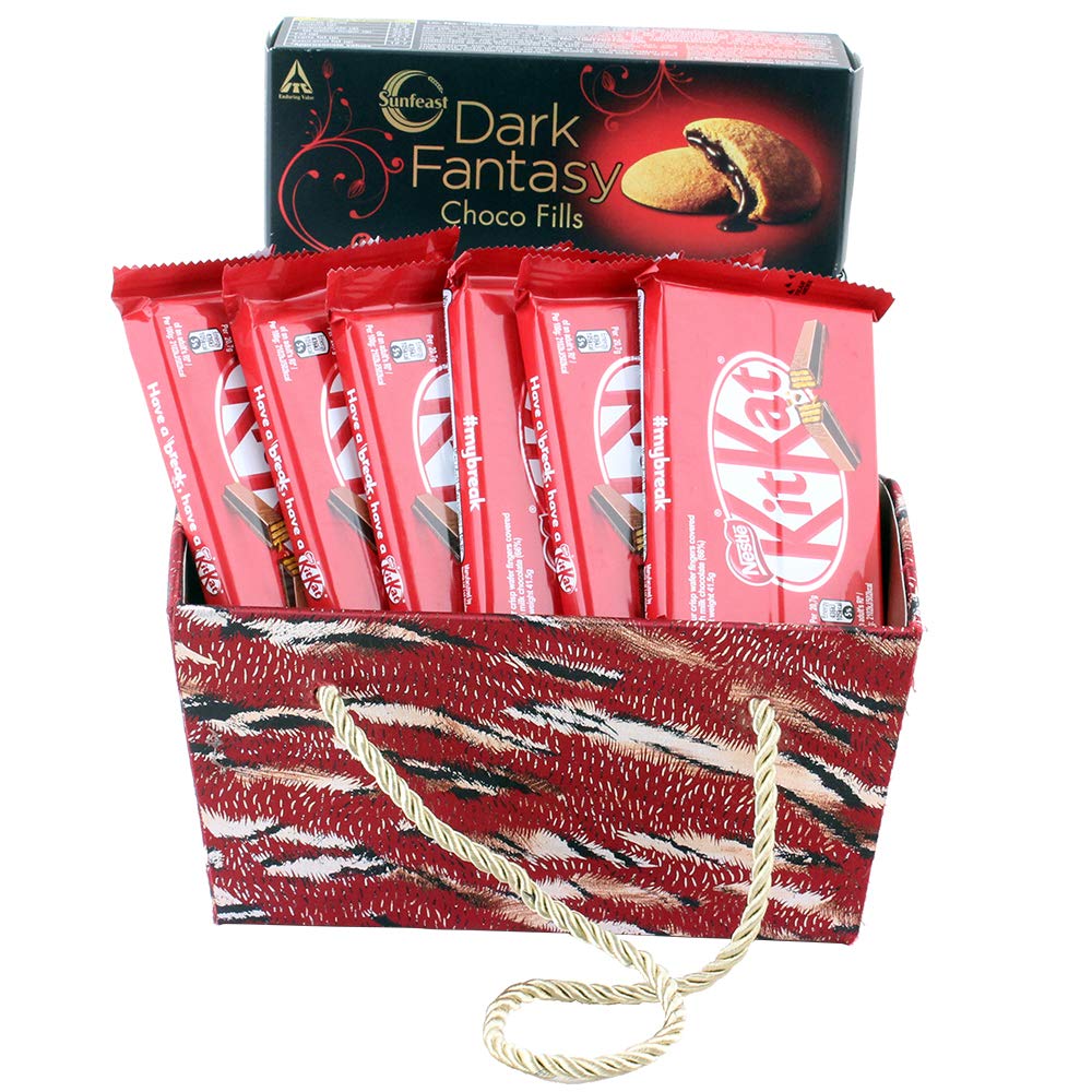 SFU E Com Sweet Gift Hamper for Kitkat Lovers | Impored Kitkat 4 Fingure with Basket | Chocolate Gift for Rakhi, Valentine, Diwali, Birthday, Anniversary | 176