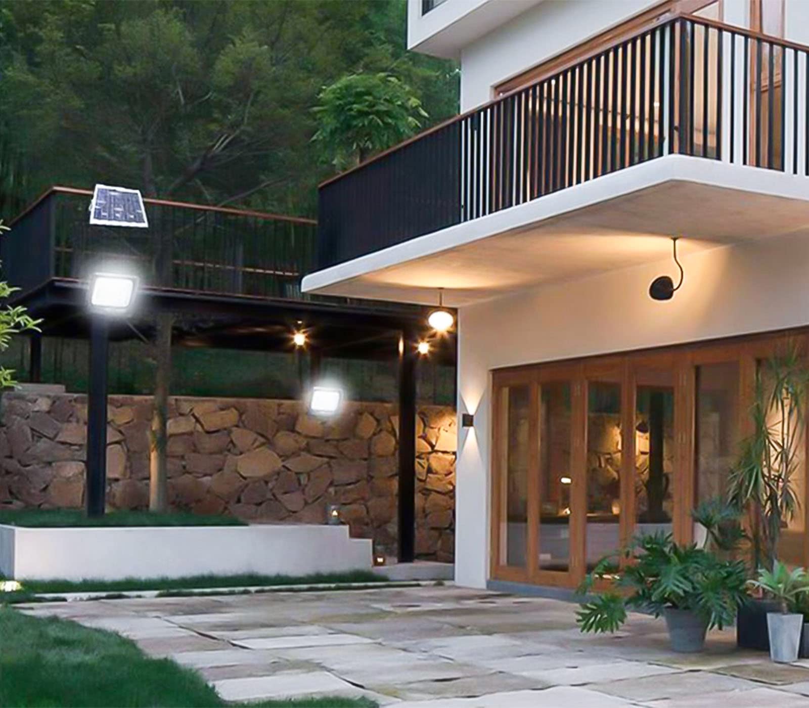 TEMPO DI SALDI Faro 400W A Led Smd Con Pannello Solare E Sensore Crepuscolare Con Telecomando