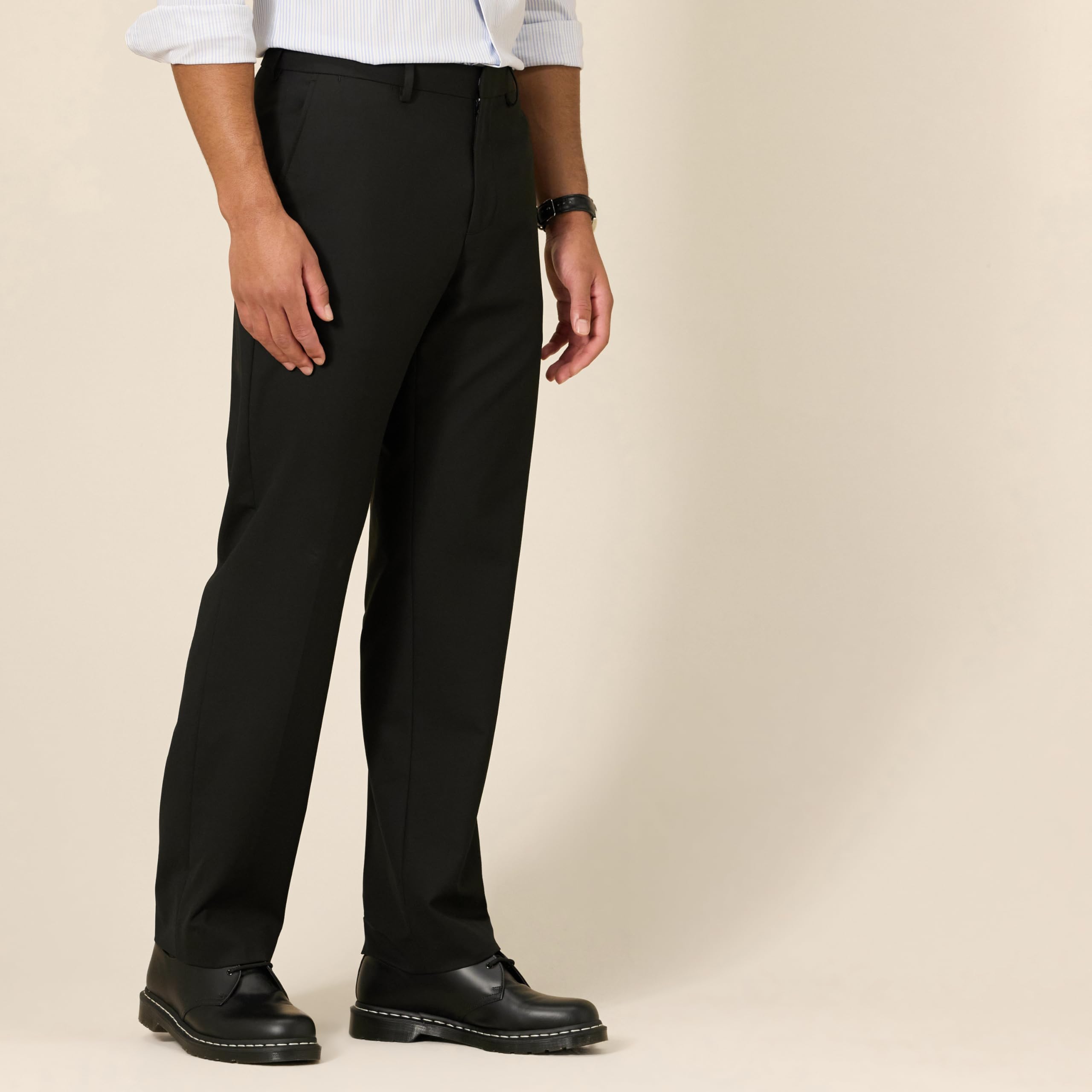 Amazon Essentials Pantalon Habillé Extensible et Anti-Plis, Coupe Classique Homme