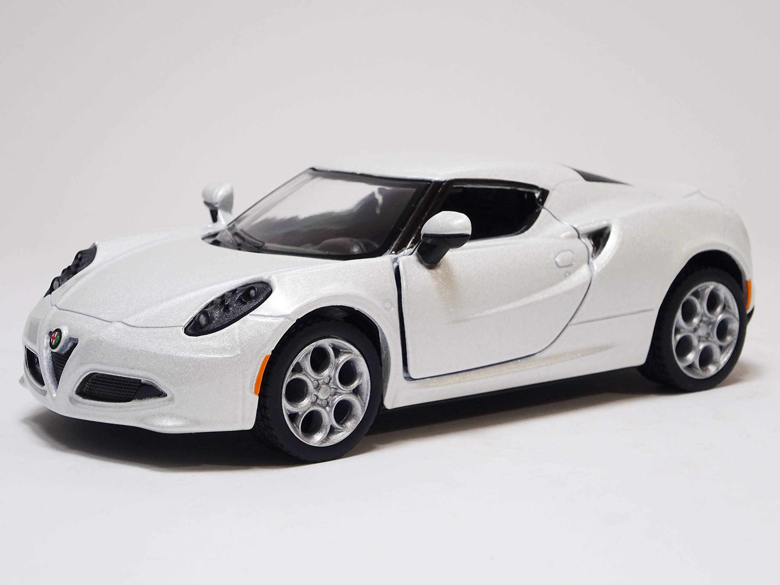 KINSMART 2013 ALFA ROMEO 4C ȭƮ 1 32 ̴ ڵ KT5366