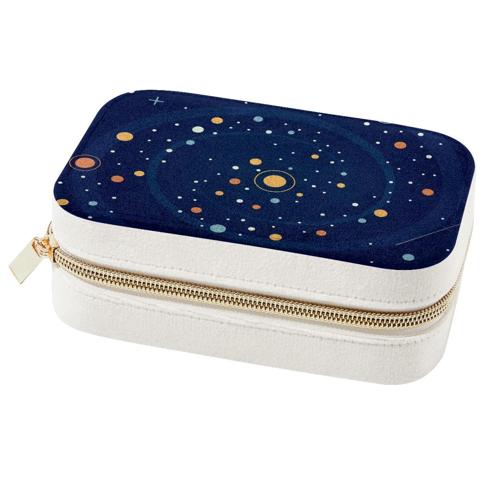 Évitez les nœuds avec cette boîte à bijoux portable Galaxy Space pour voyageuse