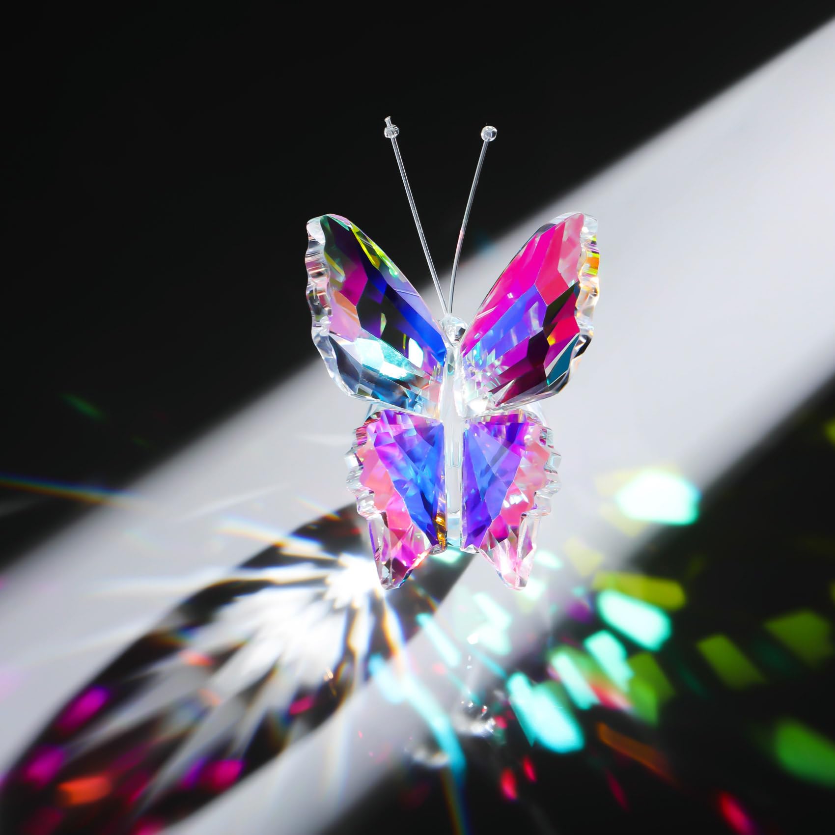 YWHL Kristall-Schmetterling Figur Handgefertigt – Mit Kristallkugel-Basis, Bunt, Als Deko Oder Geschenk In Geschenkbox