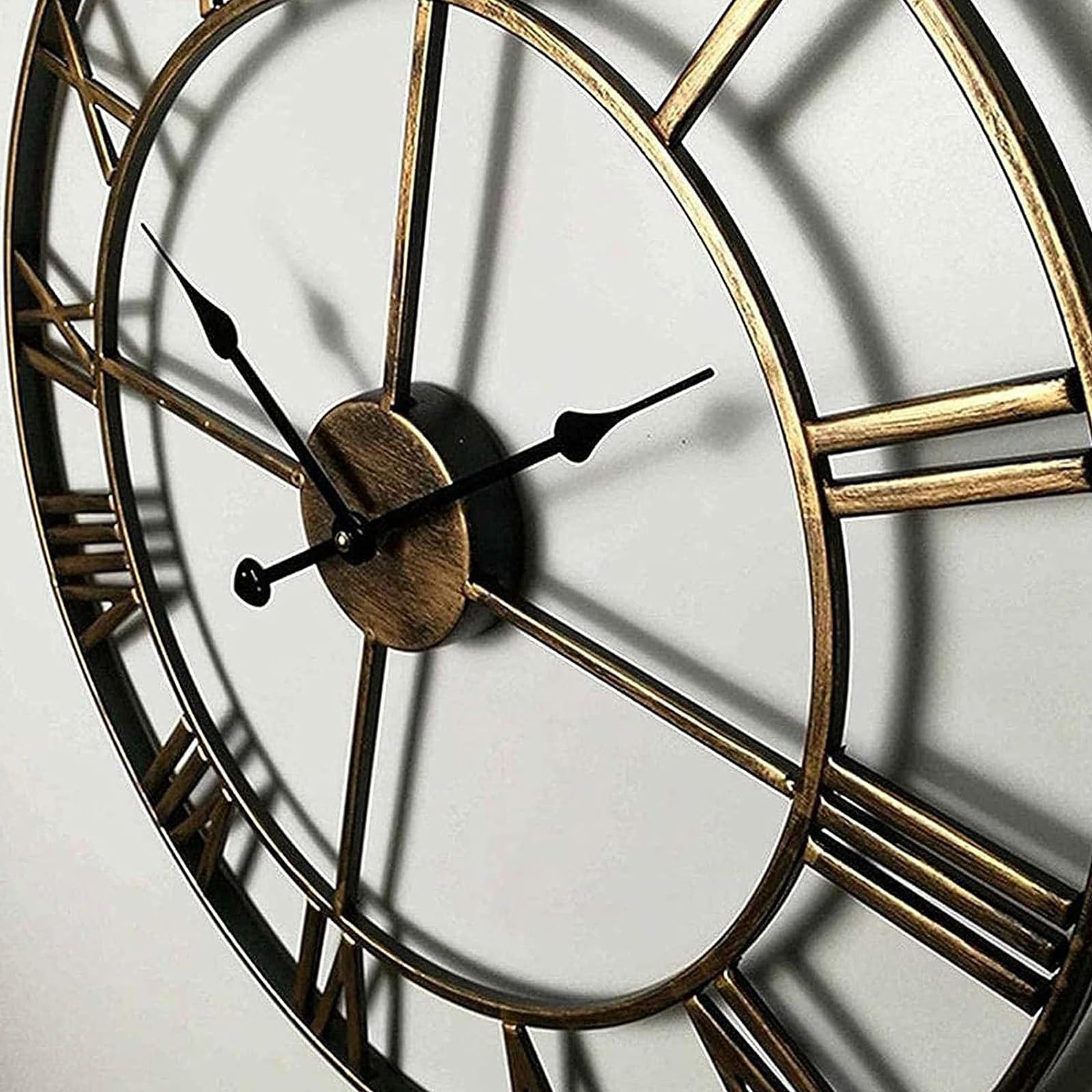 Grande Horloge Murale Ronde en Bois Noir for Décoration De Salon, Chiffres Romains Rétro, Silencieuse, Ne Chatouille Pas, Convient for La Maison, Le Jardin, Le Café - 60cm(Black)
