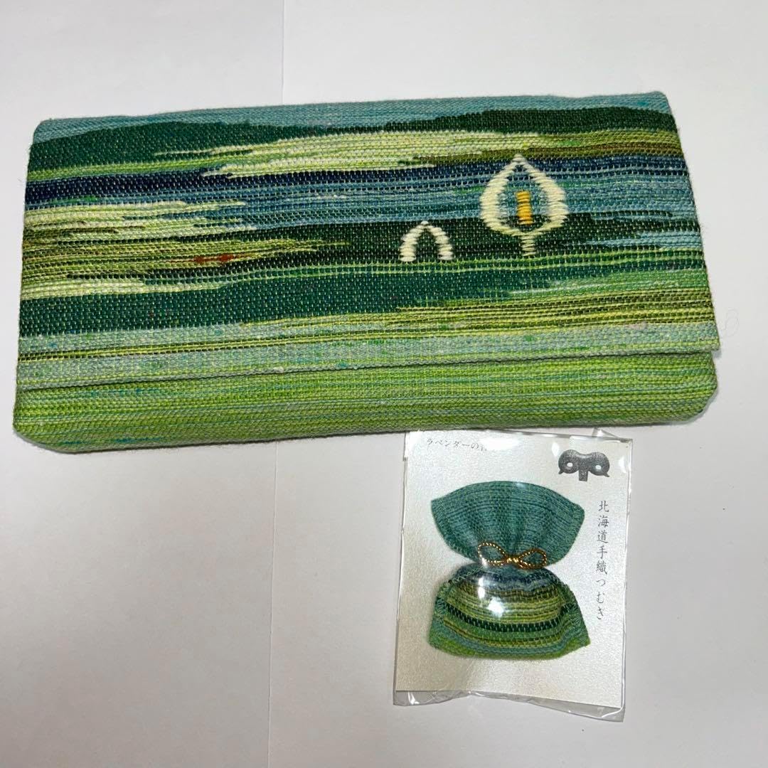 北海道手織紬（ユーカラ織）　『ミズバショウ』 クラッチバッグ 香り袋 セット 美品 優佳良織工芸館 クラッチバッグ 北海道手織紬（ユーカラ織