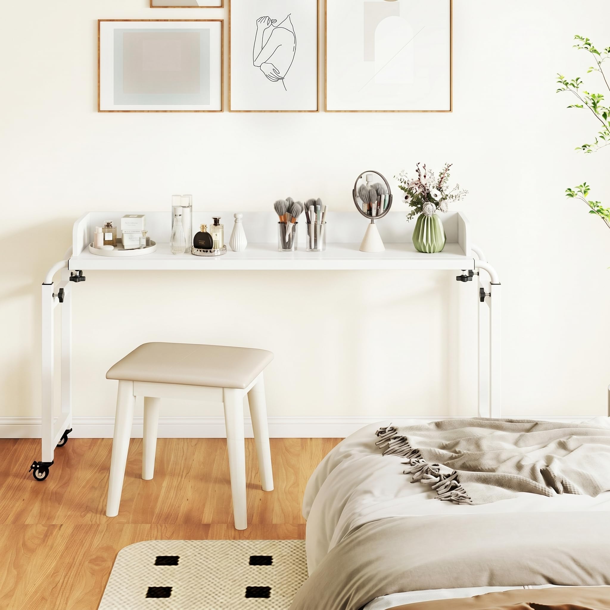 GIANTEX Mesa de cama con 4 ruedas, mesa de ordenador portátil con altura y longitud ajustables, 135,5-206 x 40 x 73,5-102,5 cm, mesa de aseo, mesa para ordenador portátil, para dormitorio, estudio