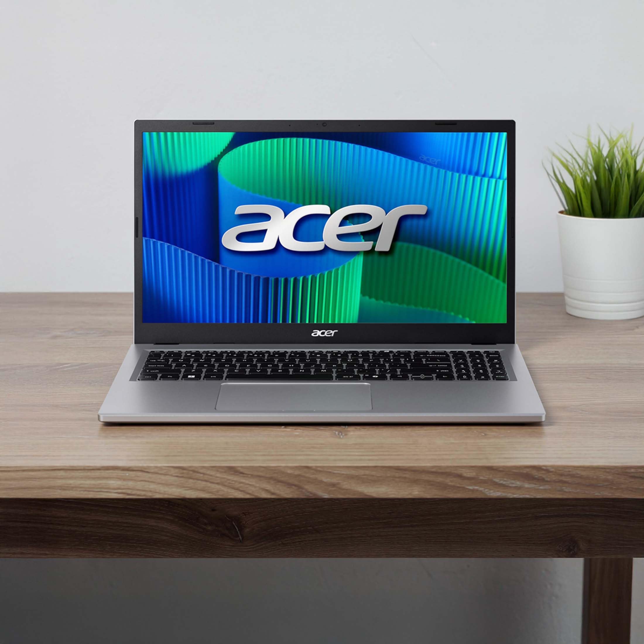 Acer Extensa 15 | 15,6" FHD | Core 7 150U | RAM: 16GB | SSD: 4TB | Laptop in Pure Silver | Windows 11 Pro | Office 2024 Pro | Notebooktasche