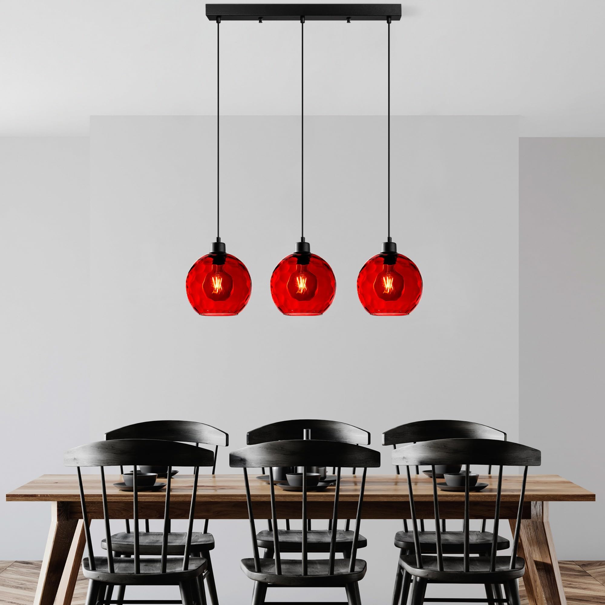 Lustre rouge ajustable de 70 cm pour éclairer un espace de vie fonctionnel