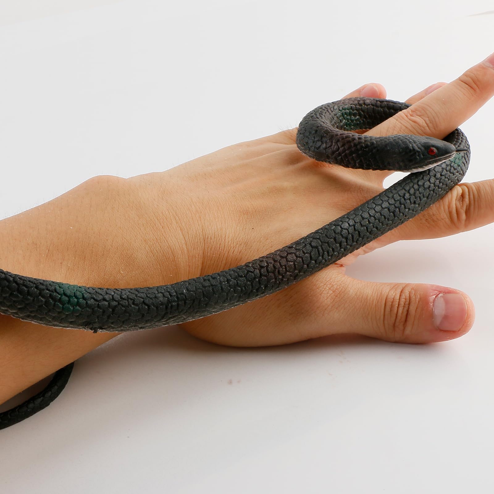 10 serpientes de goma realistas de serpiente de cascabel que se ven reales para accesorios de jardín para mantener alejados a los pájaros negros, accesorios de broma para fiestas de
