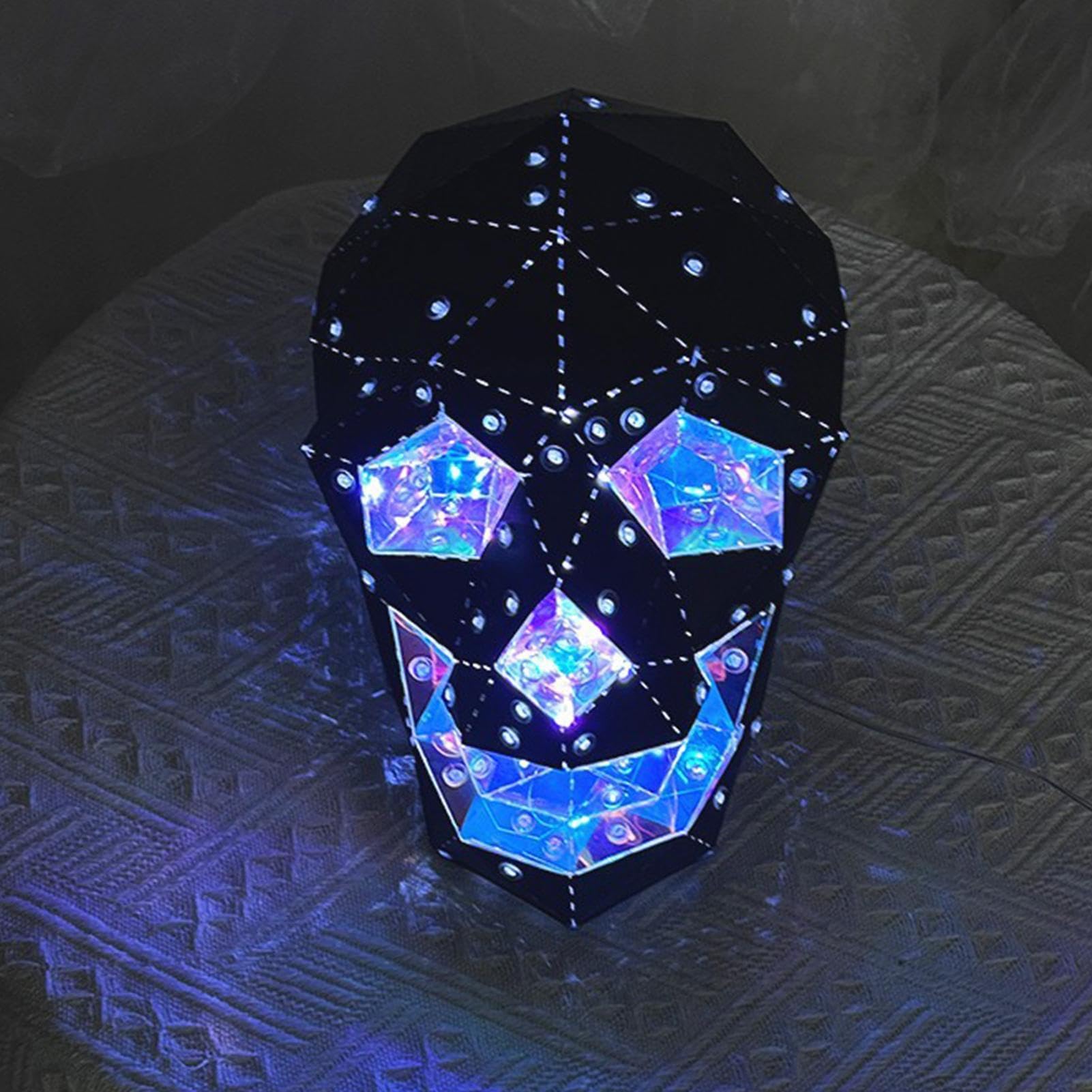 Lampada Teschio Forma Poligonale Prismatica LED Luce Decorazione Halloween
