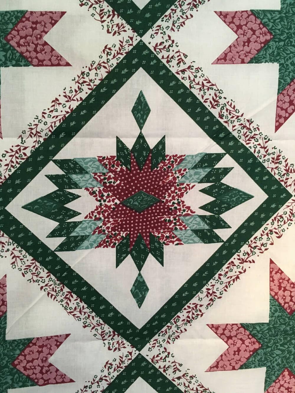 Cheater Quilt Top,90" x 108", Bear Claw Burgundy & Green