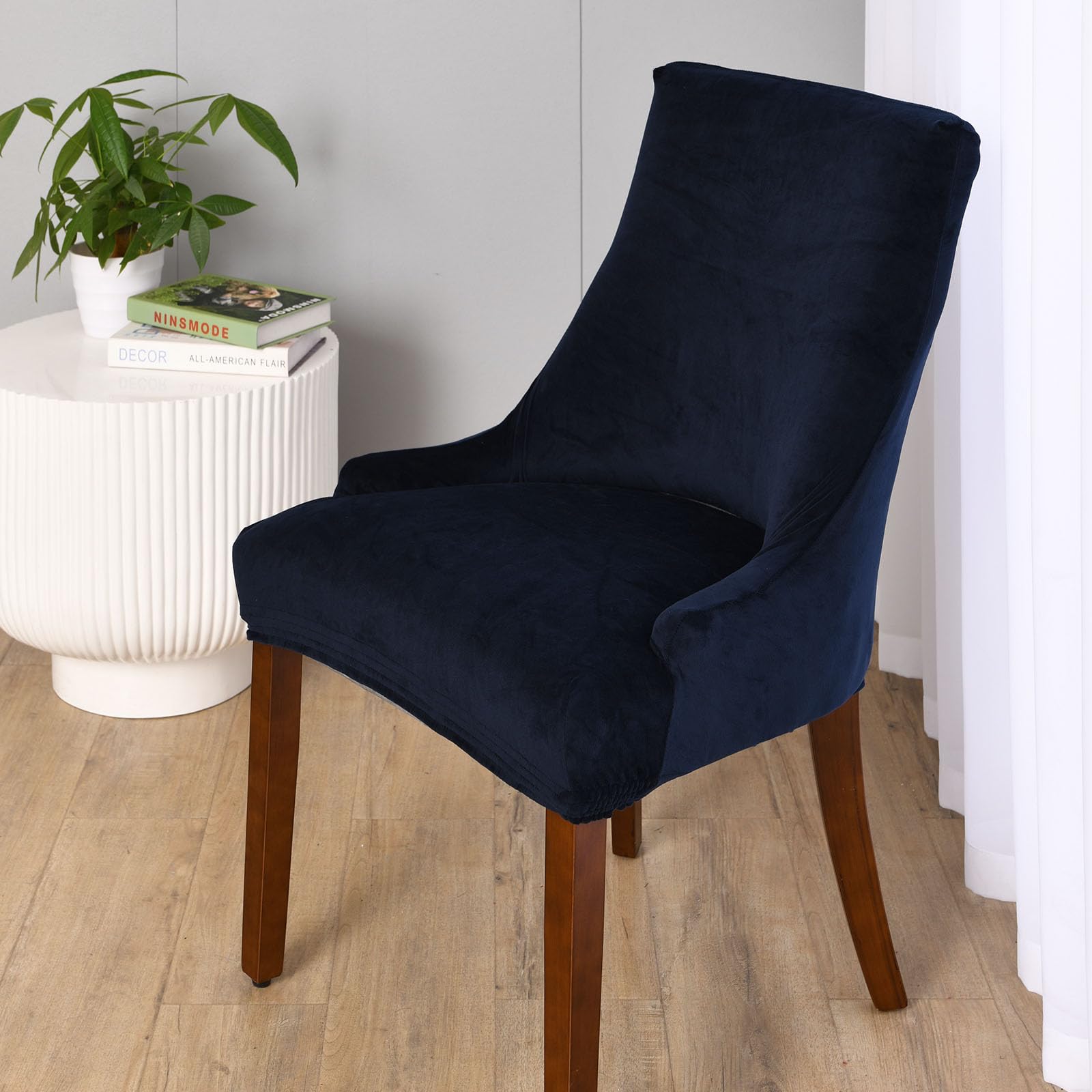 Generico Velvet Coprisedia Con Curve, Armless Elasticizzato Copri Sedie Mid-Century Modern per sala da pranzo e banchetti Bianco confezione da 4