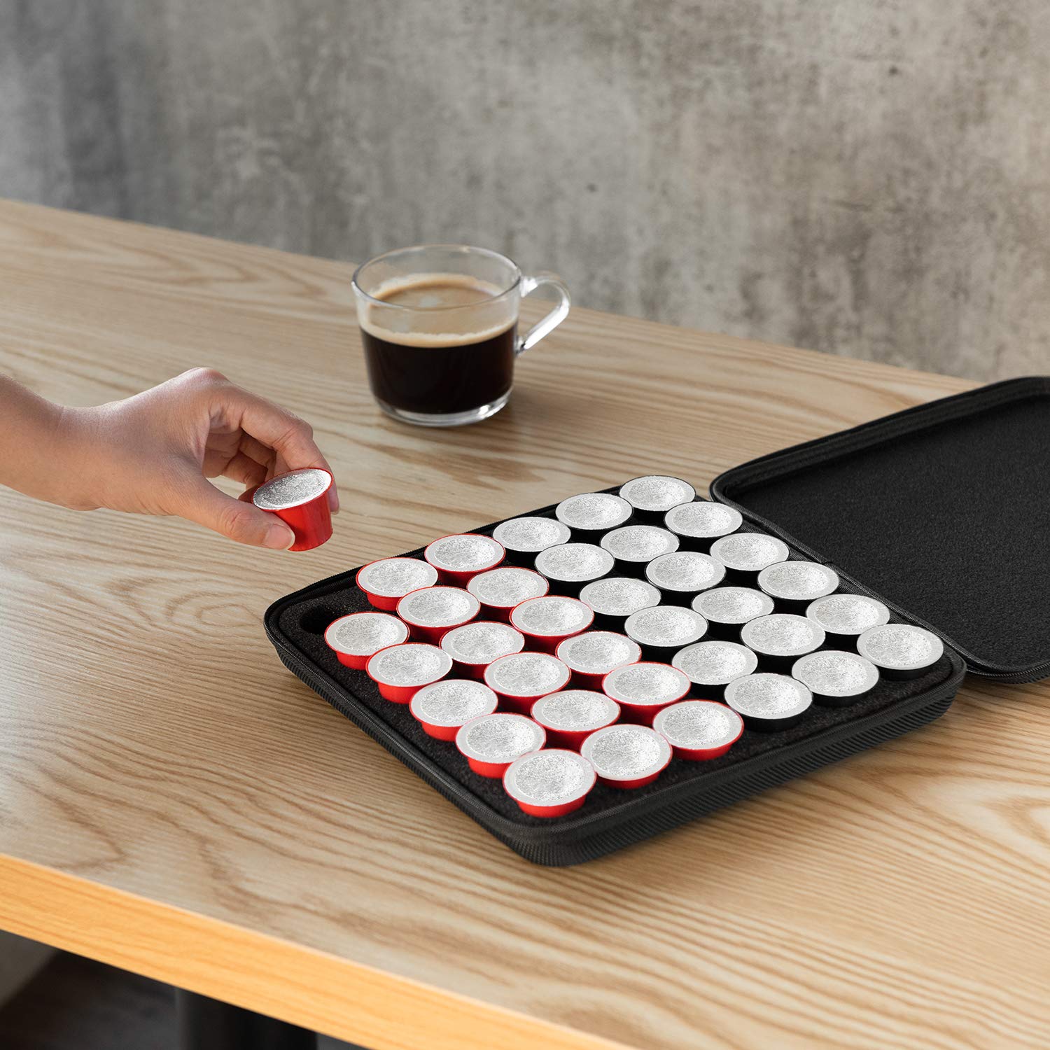 ROMAUNT Custodia protettiva per il trasporto compatibile con capsule Nespresso OrignalLine, accessorio per macchina da caffè portatile, porta cialde da viaggio in materiale EVA, custodia rigida per 36