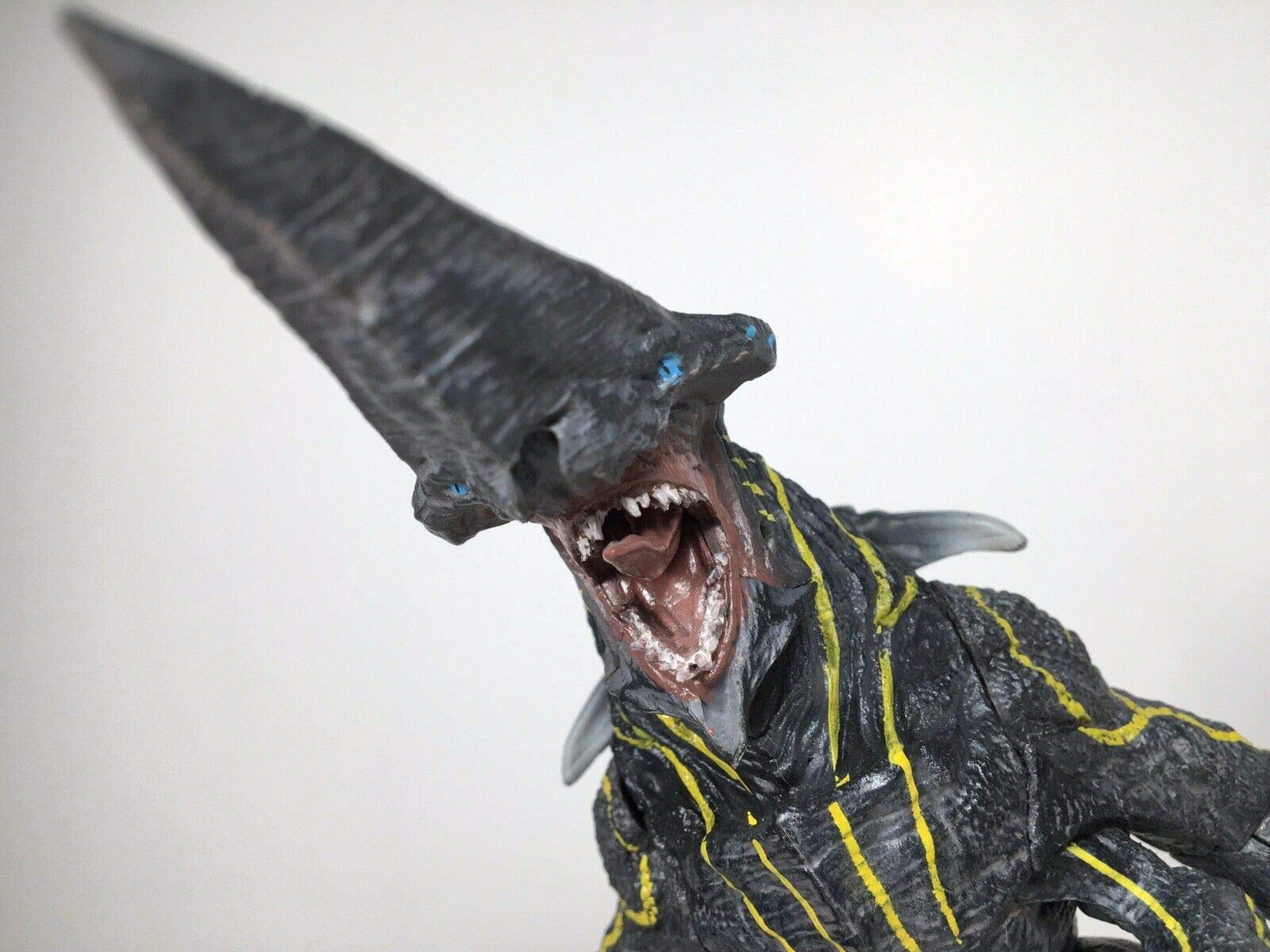 カカイ Kシェープ Buy Pacific Rim Category 3 Kaiju : KNIFEHEAD 6 Inches / 15 cm