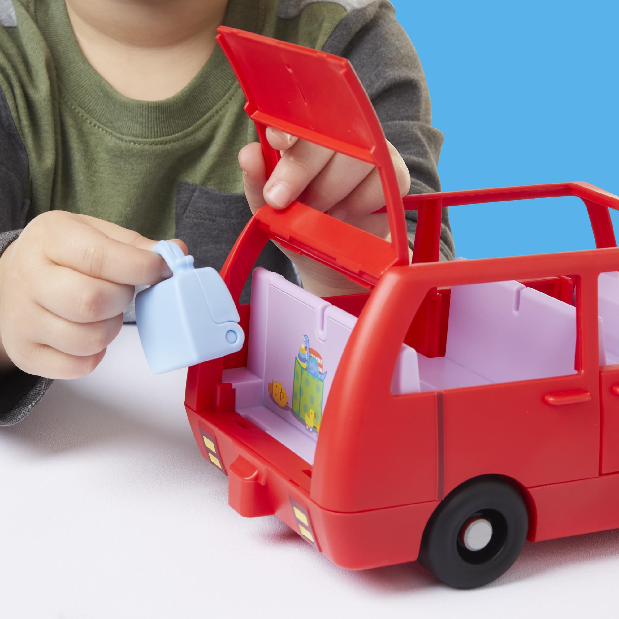 Peppa Pig Zestaw do Zabawy Świnka Peppa Duże Auto Rodziny Peppy