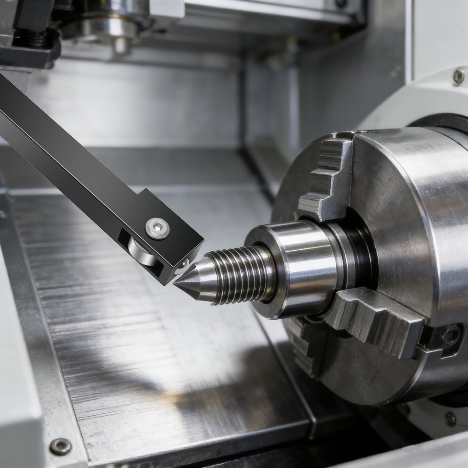 Piccolo strumento di rotolamento compatto per una facile installazione in officine in spazi limitati, facilitando la fabbricazione accurata del tamburo rotante