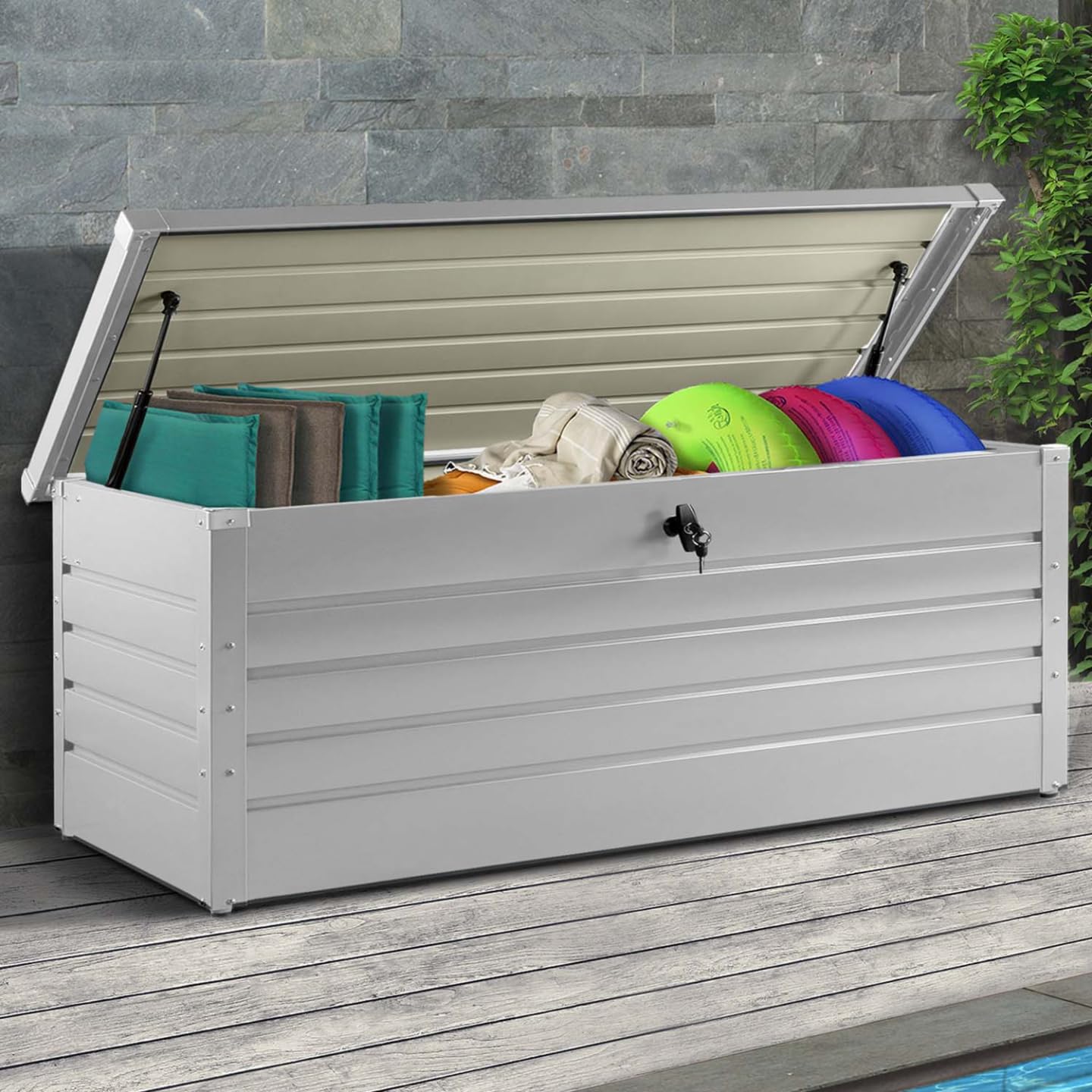 IDMarket - Baúl de almacenamiento de metal con cerradura para jardín, 600 L, 165 x 70 x 63 cm, color gris claro