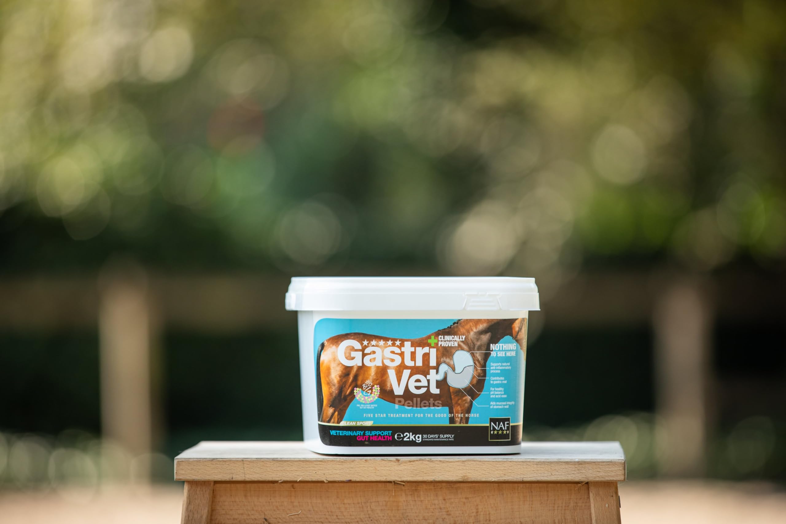 NAF Five Star GastriVet 2 kg – Apoyo estomacal avanzado para Caballos – Contiene prebióticos, probióticos y postbióticos – para apoyar la mucosa gástrica y la Salud intestinal