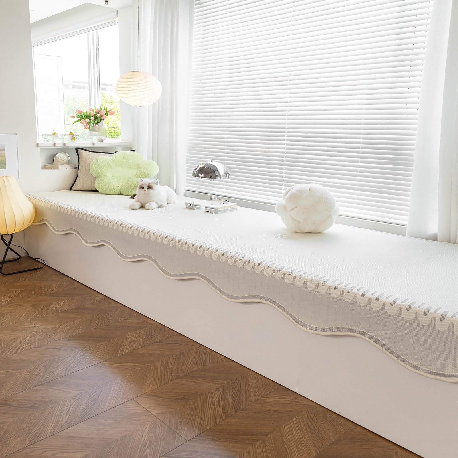 Tapis de rebord fenêtre en chenille pour créer un coin lecture cosy sur mesure