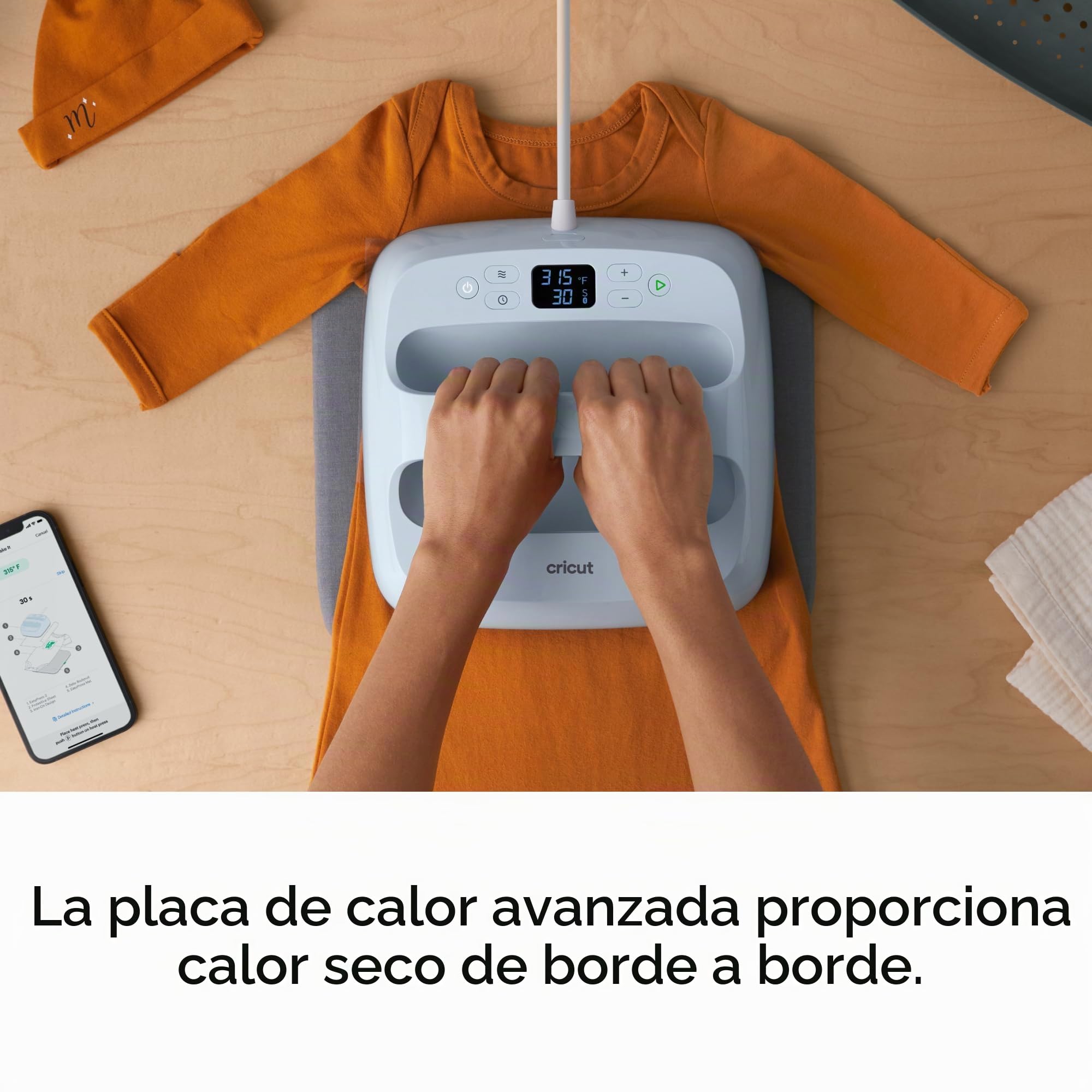 Cricut EasyPress 3 - Prensa de calor inteligente con Bluetooth, para camisetas, cojines, bolsas y más, placa de calor con revestimiento cerámico para control preciso de la temperatura (23 x 23 cm)