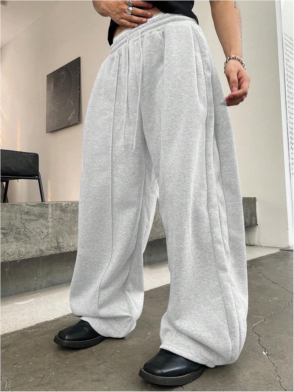 OYOANGLE Men's Baggy Sweatpants Drawstring Elastic Waist Loose Wide Leg Athletic Sweat Pants with Pockets - Image 3