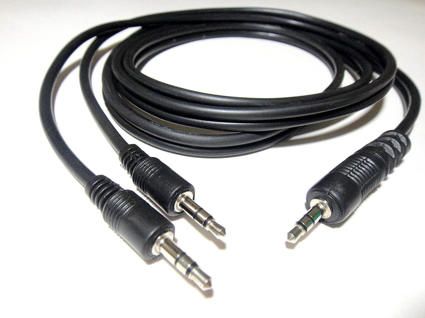 3.5mm Male To Male 1 in 2 Out Stereo Audio Y Splitter Cable for Personal Computer, Television, DVD Player [1.5 Meter, Black] (B077QW94QC) Amazon Price History, Amazon Price Tracker