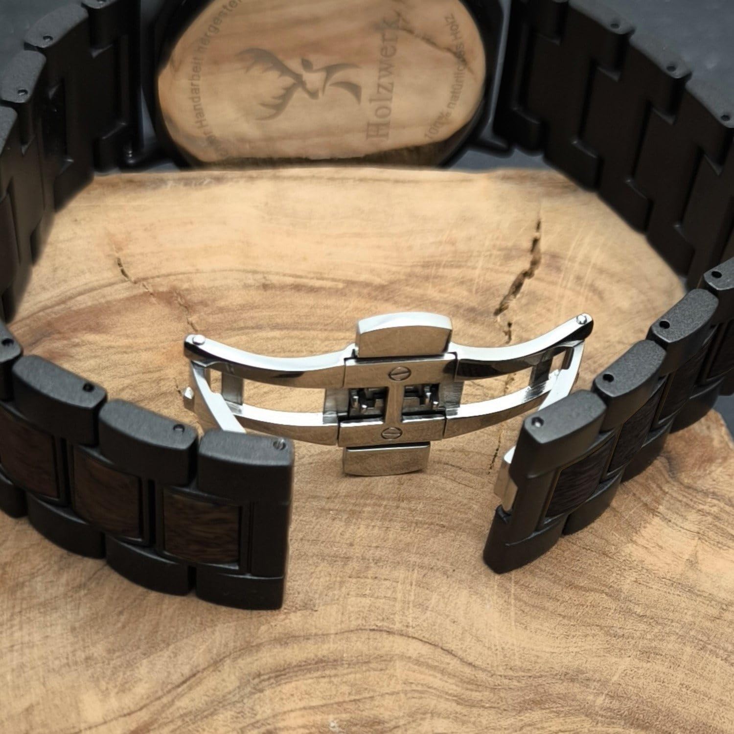 Holzwerk Germany Reloj de diseño hecho a mano para hombre, reloj de madera natural, reloj cronógrafo, analógico, cuarzo, marrón, negro, gris, números romanos, fecha, madera