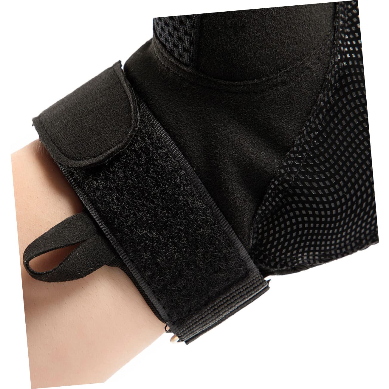 Hemoton 1Pair Half Finger Cycling Gloves for Outdoor Sports Skid Protective Gloves Ergonomic Design for Comfort for Winter Riding and Fitness Activities Versatile