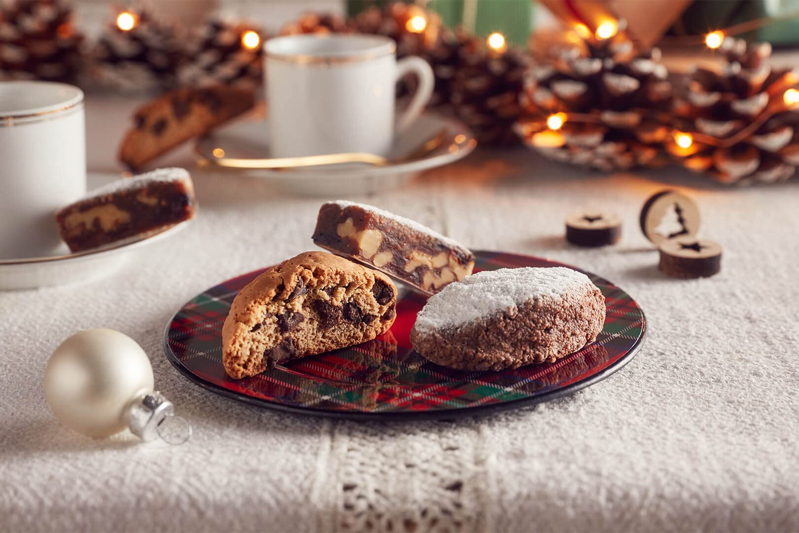 3 x Sapori Fantasie Golose Rica selección de productos de panadería, especialidades de Navidad italianas, paquete de 367 g