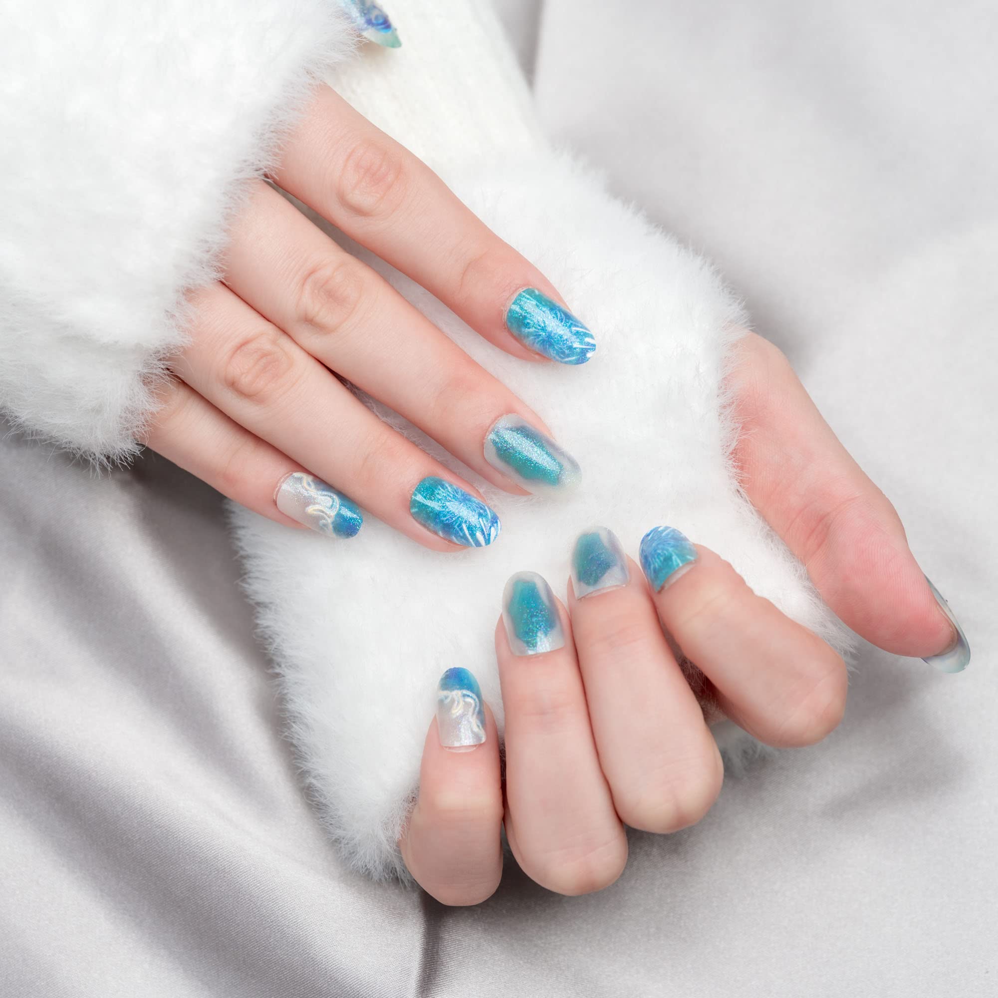 Sun&Beam Nails ネイルチップ ショート ミディアム ラウンド オーバル ブルー ホワイト 花火 鲤 人気 3D 浮彫 おしゃれ 可愛い デザイン つけ爪 付け爪 24枚入 (M202)