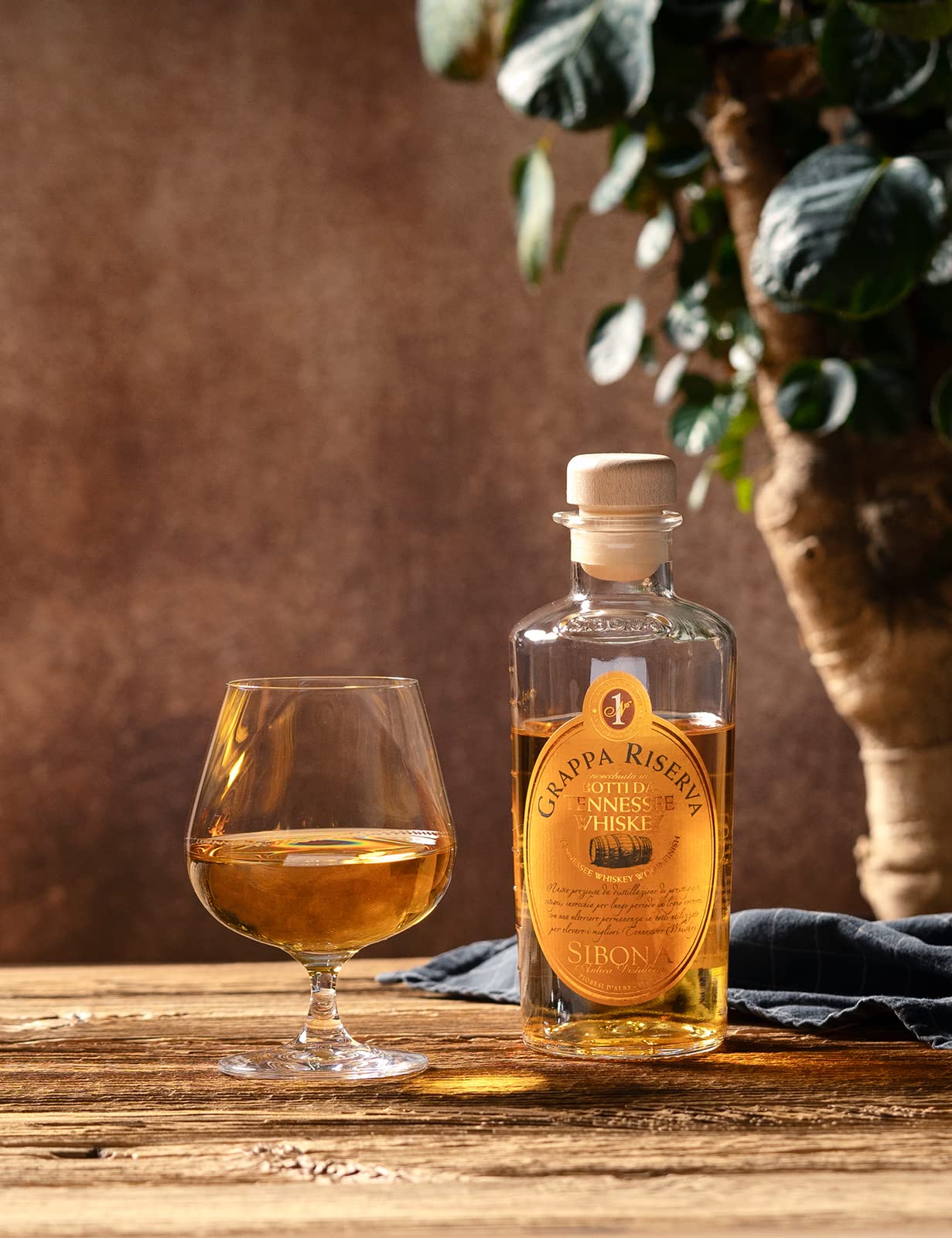 Nº1 SIBONA Grappa Riserva Botti da Tennessee Whiskey 40% vol. (1 x 0,5l) – Italienischer Grappa ausgebaut in original Whiskey-Fässern aus Tennessee