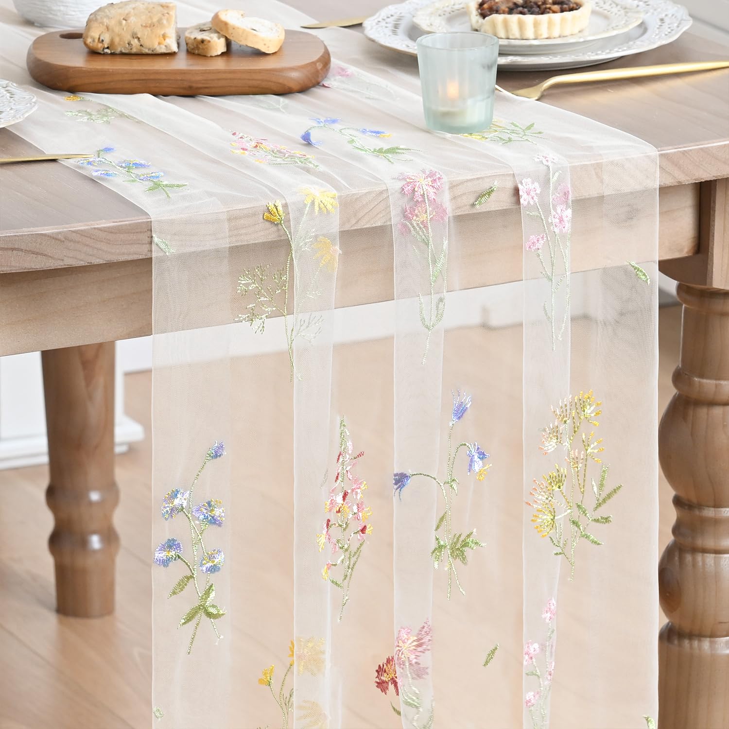 Artoid Mode White Embroidery Wild Flowers Gauze Table Runner 70x300 cm — image 1