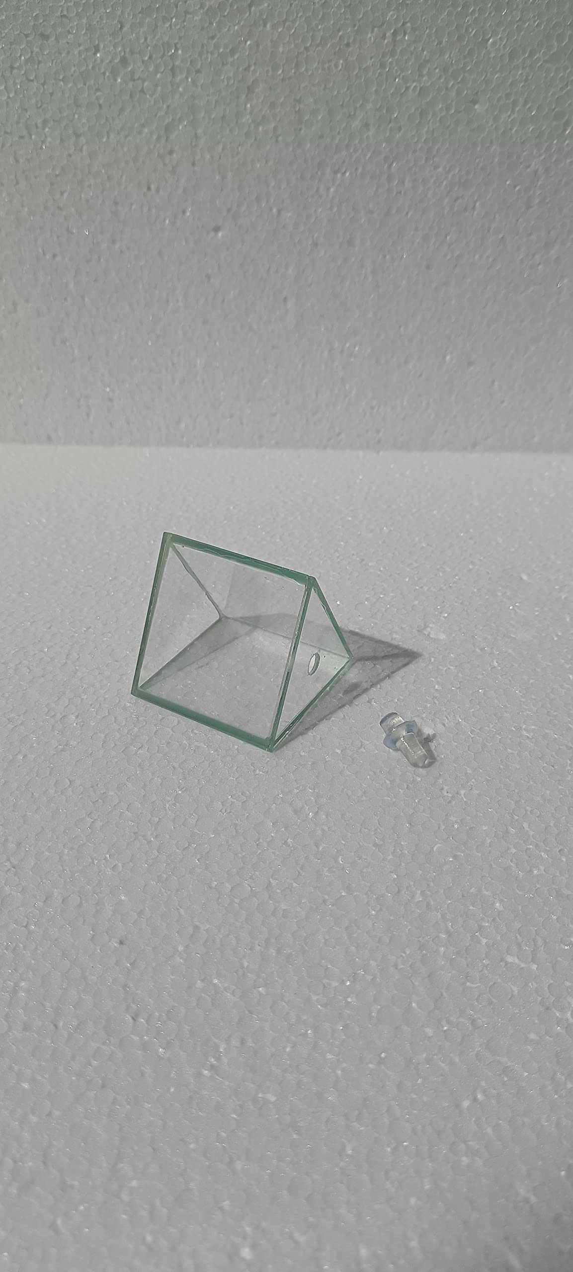 Hollow Prism 2x2x2" (Inch) 1