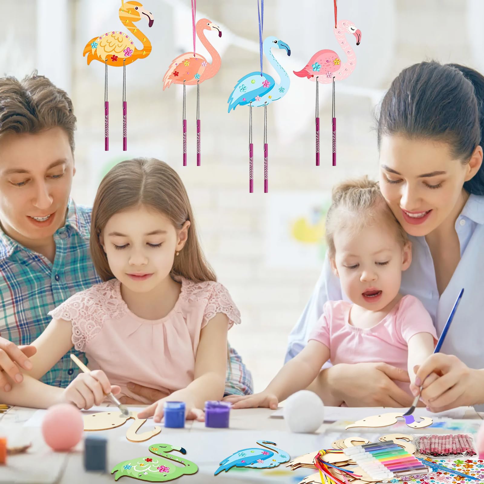 Lot De 12 Carillons à Vent En Bois Flamant Rose – Avec 12 Crayons Aquarelle, DIY Peinture, Pour Anniversaire Et Fête