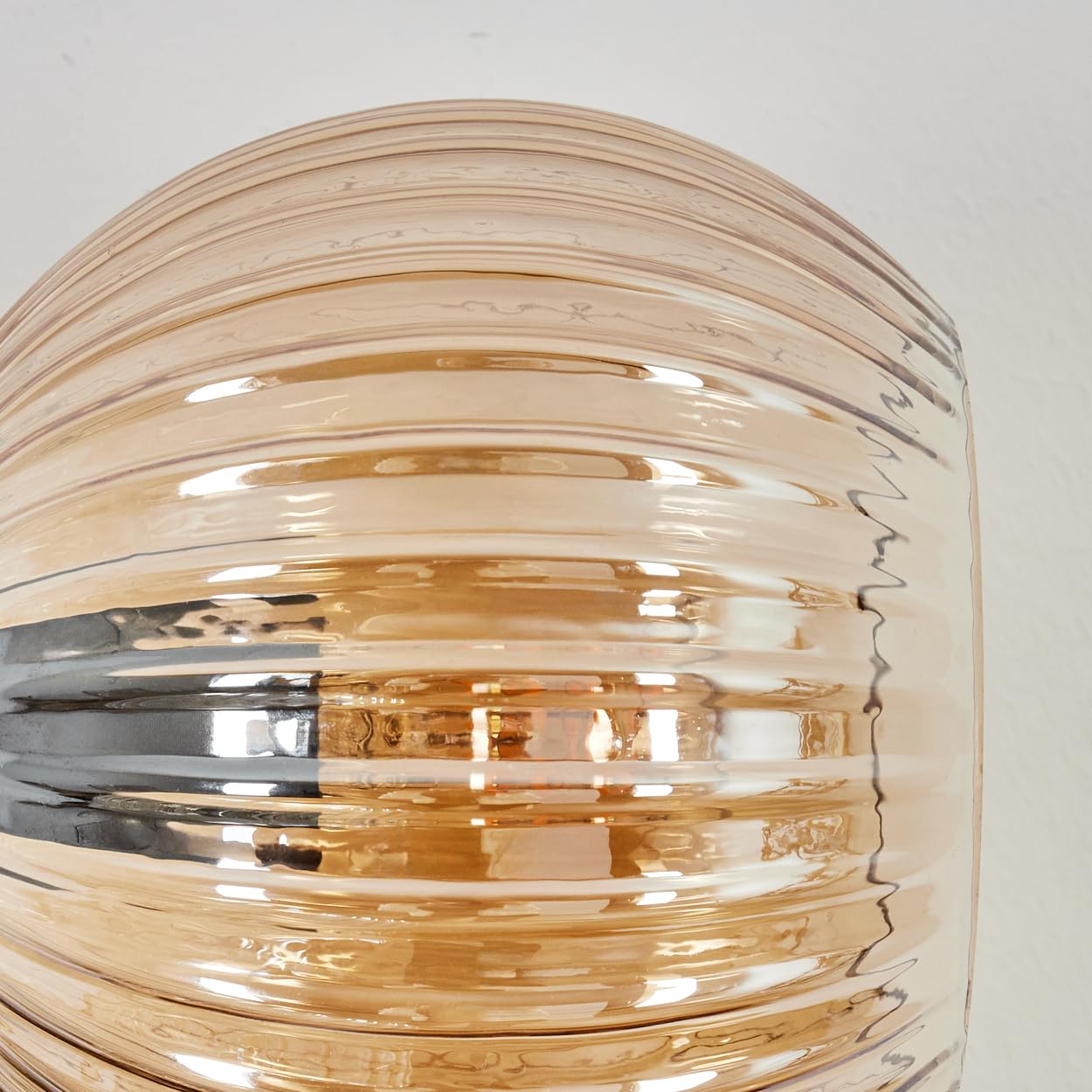 HOFSTEIN Wandleuchte Koyoto, Wandlampe aus Metall/Riffelglas in Schwarz/Gold/Bernstein, Leuchte im Retro/Vintage-Design (Schirme Ø 15 cm), E14, Wohnzimmer, Schlafzimmer, Küche, Flur, Treppenhaus