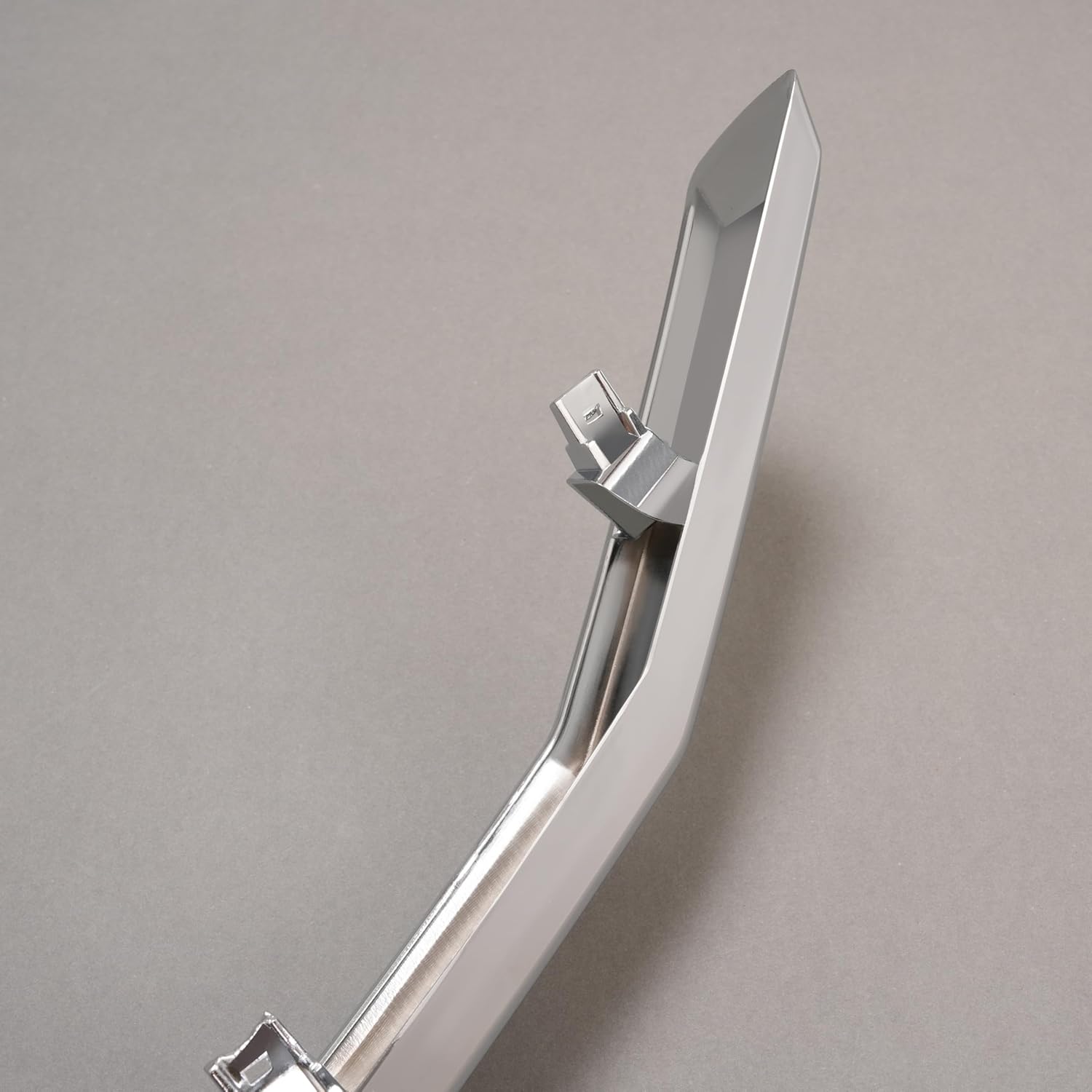 KUAFU Front Grille Molding Center Trim Compatible with 2013-2019 Ford Flex Limited Replacement for FO1210118 DA8Z-8200-FA Bumper Grill Cover Trim Chrome Silvery