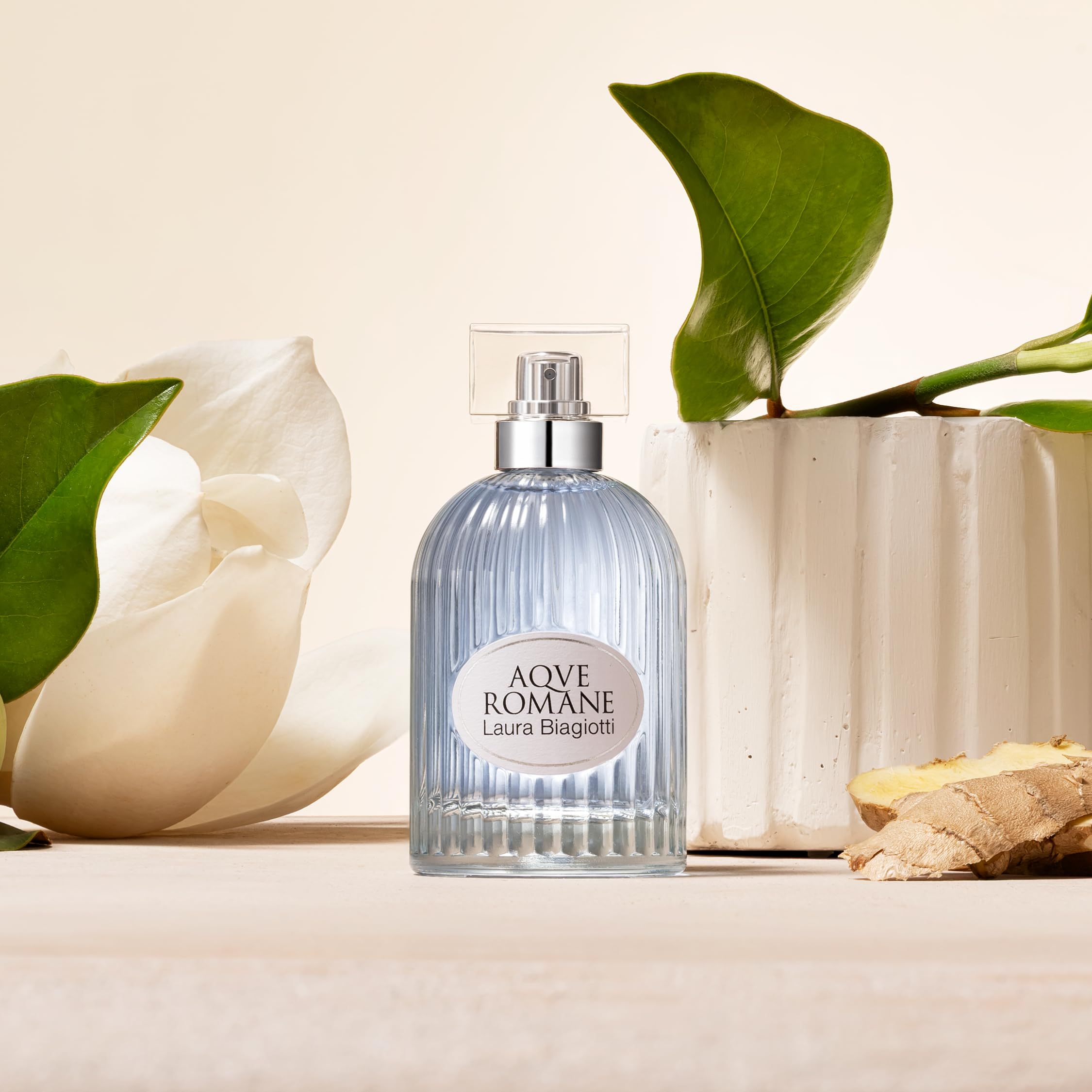 Laura Biagiotti – Aqve Romane Rubus Maris Eau de Toilette 100 ml – Profumo Donna – Fragranza Floreale, Ambrata e Marina – Note Delicate e Acquatiche – Iconico Flacone Ispirato ai Templi Romani