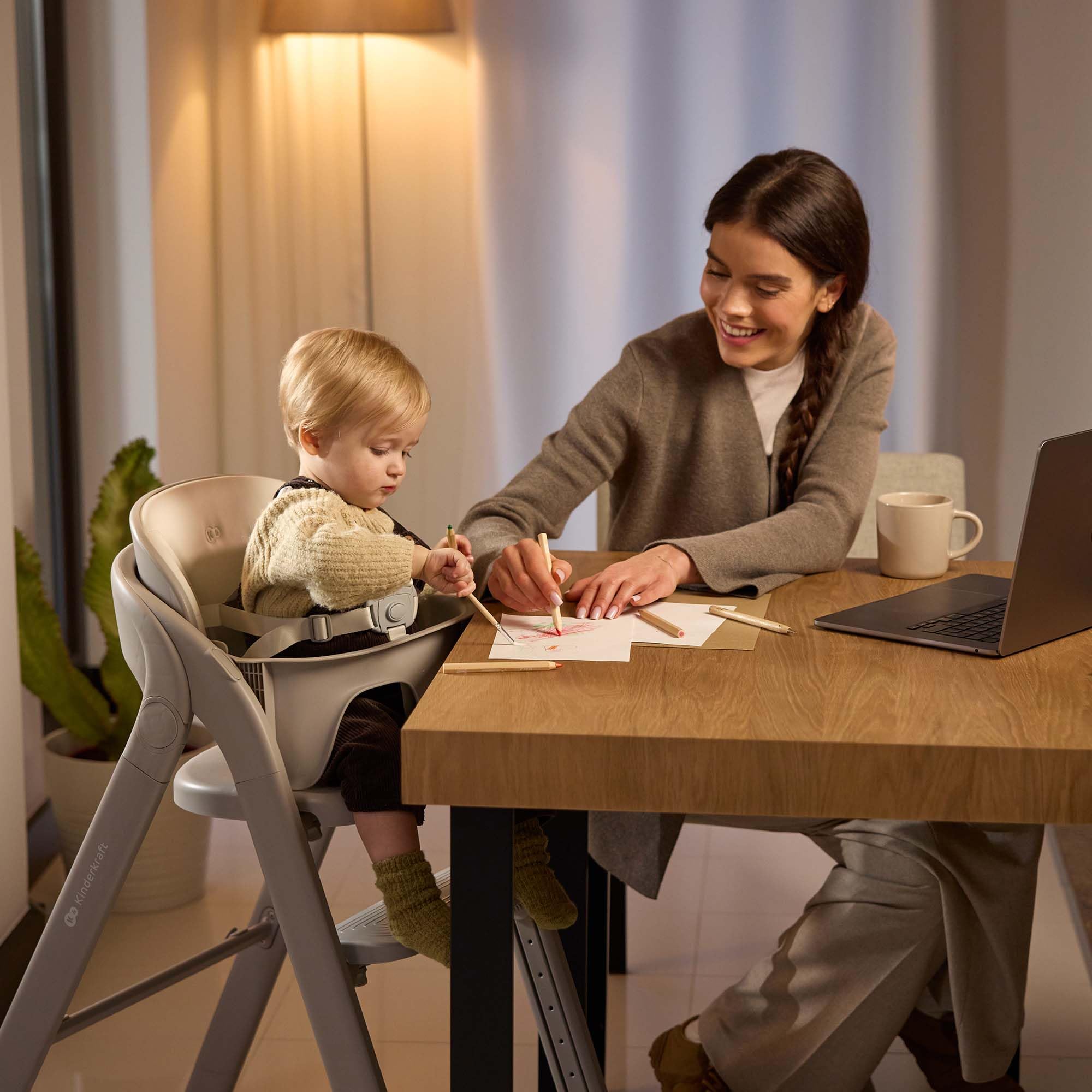 Kinderkraft TINO Seggiolone 3 in 1, Regolabile, Cintura di Sicurezza a 5 Punti, Vassoio Rimovibile, Facile da Pulire, Pieghevole, Adatto a Bambini e Adulti, Beige