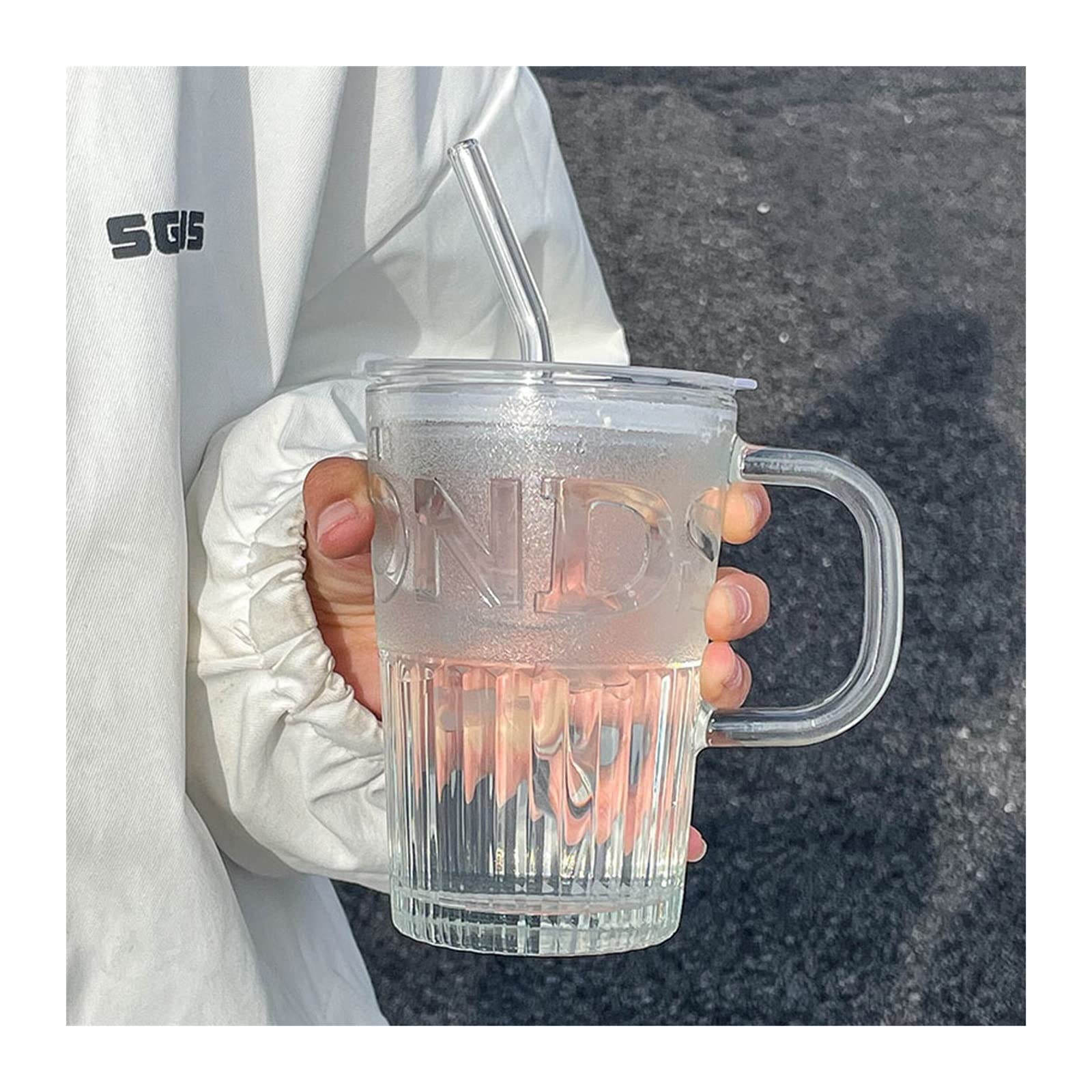 Tasse à café en verre blanc avec paille et poignée pour le bureau