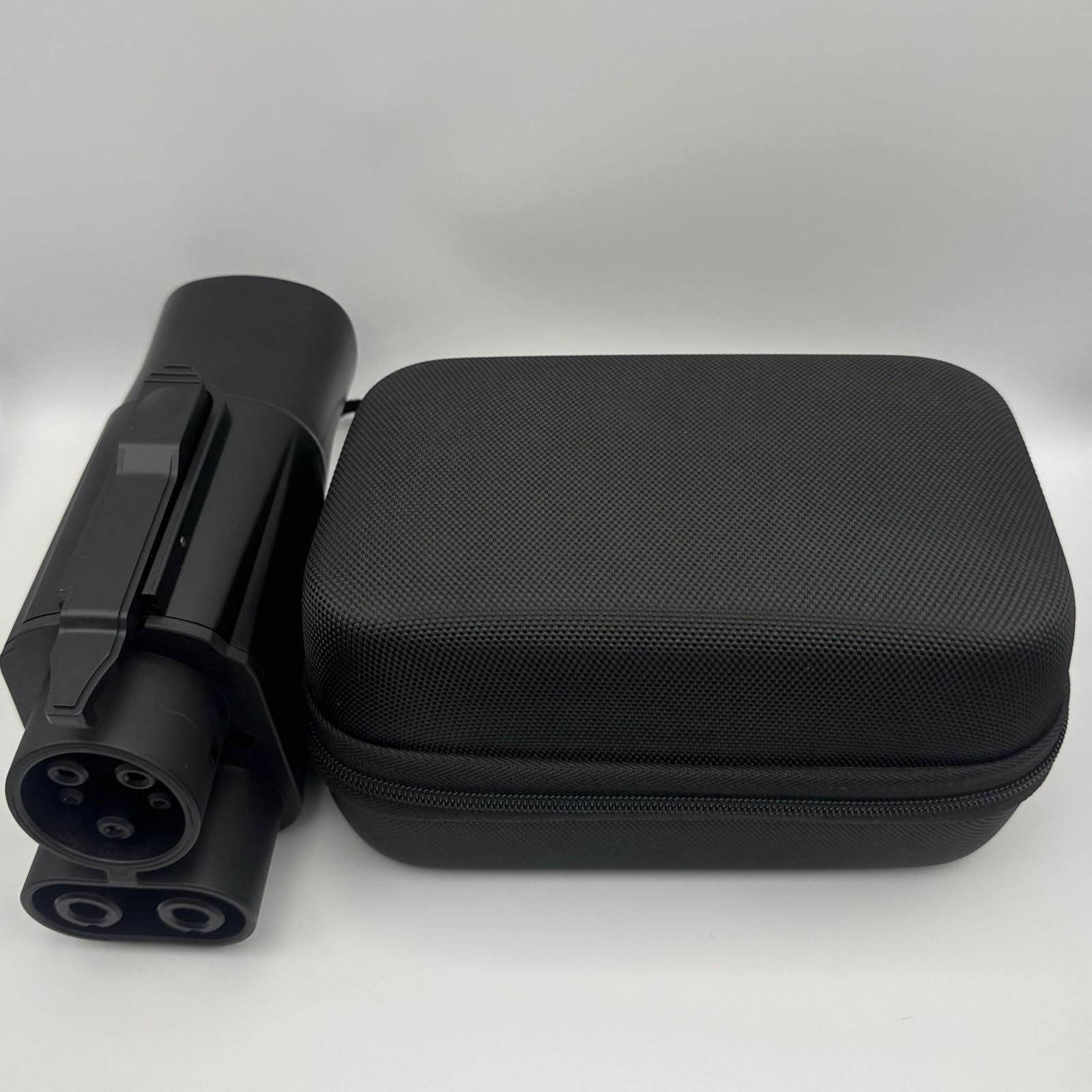 CCS2 to Tesla Fast EV Charger Adapter DC EV Adapter - ISIGMA CCS2 to Tesla Fast EV Charger Adapter DC EV Adapter - ISIGMA